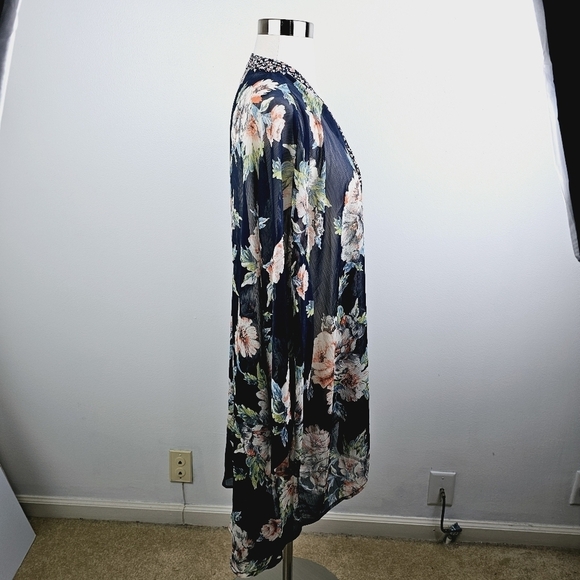 Band Of Gypsies Navy Blue Floral Sheer Kimono XS/S - Picture 9 of 11